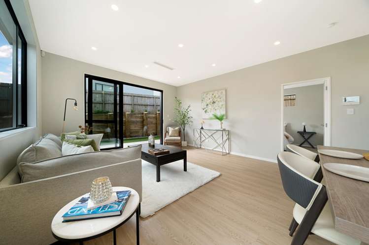 8 Whakairo Crescent_3