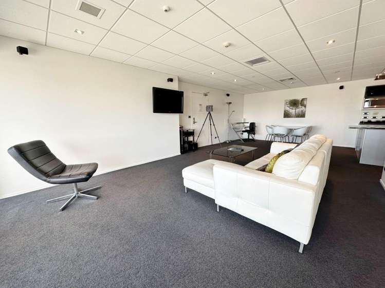 2/1 Wakefield Av Sumner_4