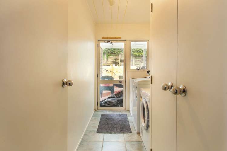 13 Dee Place Torbay_17