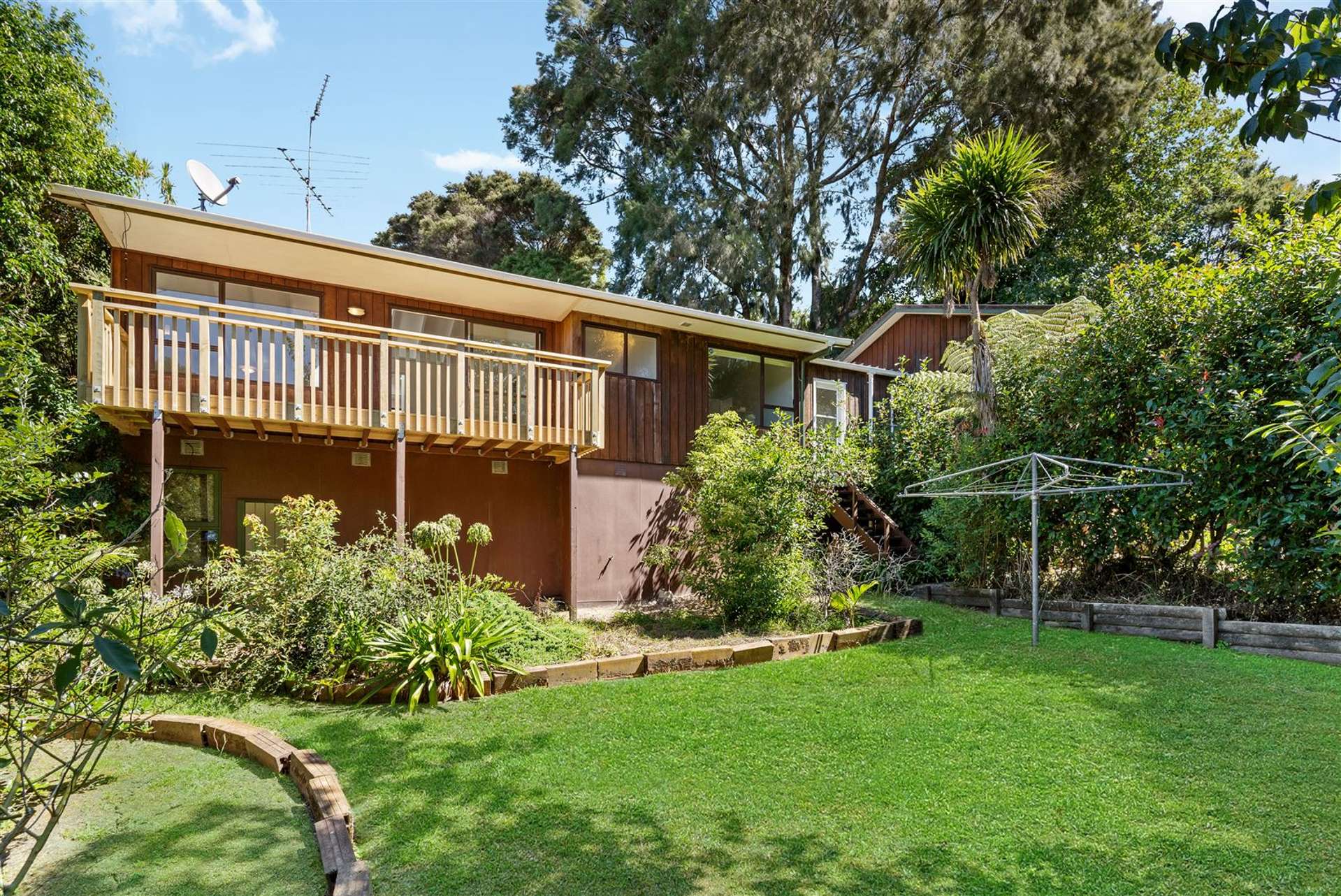 1/8 Odette Road Totara Vale_0