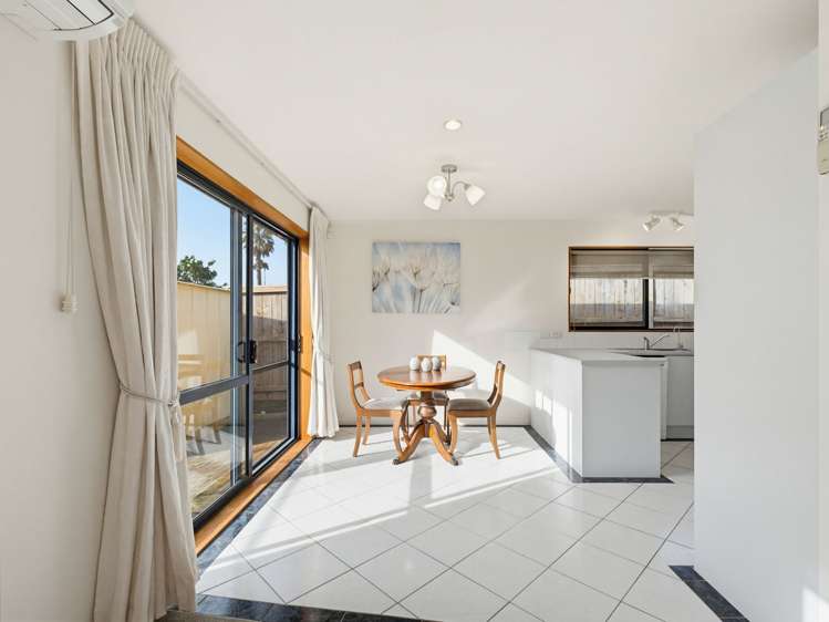 6 Red Hibiscus Road_5