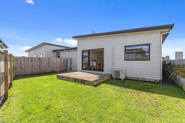 2/2 Summit Terrace Dinsdale_10