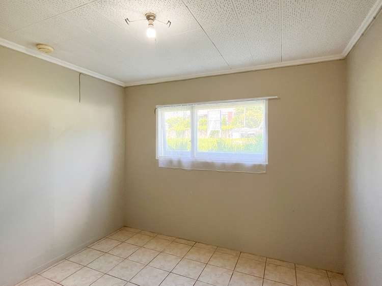 12 Thomas Avenue Te Atatu Peninsula_14
