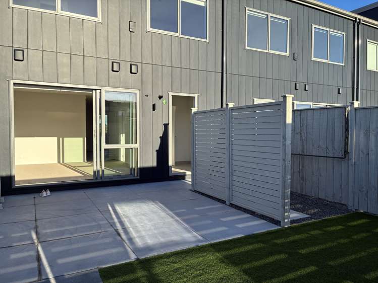 101 WAITUARUA DRIVE "Waiata Shores" Takanini_17