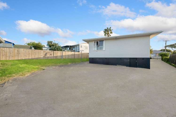 26 Sandbrook Avenue Otara_15