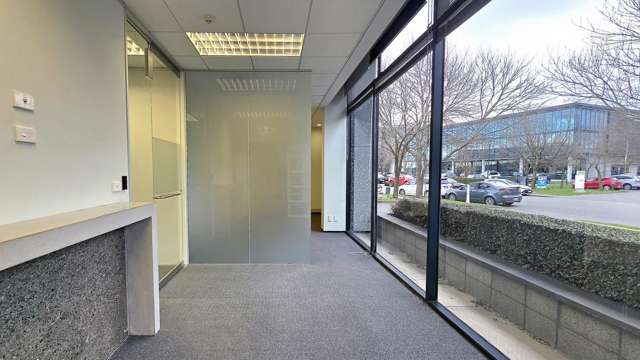 1/1 Show Place Addington_1