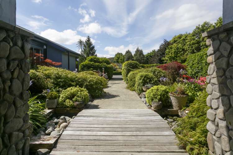 1/864 Whangamata Road Kinloch_8