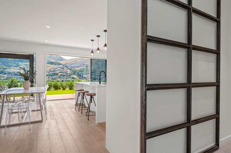 209 Peninsula Road Kelvin Heights_4