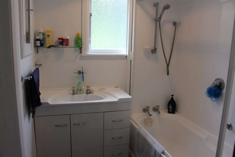 9 Seaview Crescent Picton_19