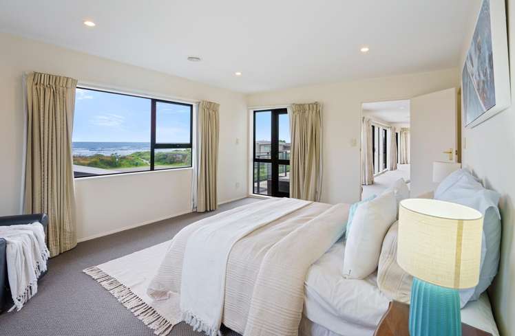 31 Oratia Street Waikanae Beach_11