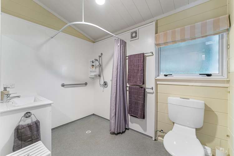 8 Earle Place Acacia Bay_19