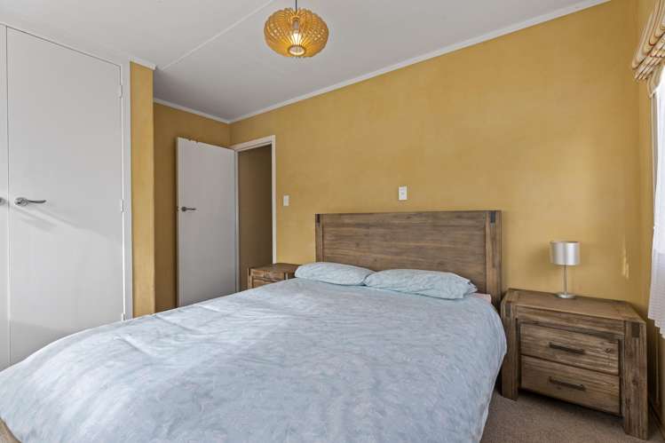 12 Falkner Park_5