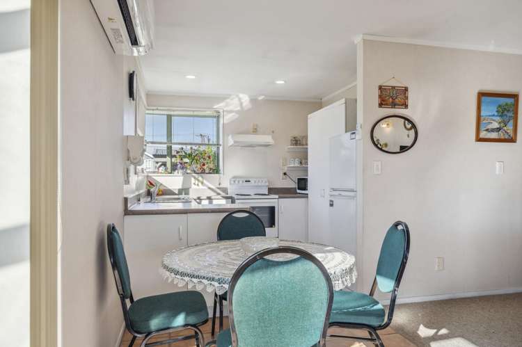 2 Ashmore Place Fairy Springs_5