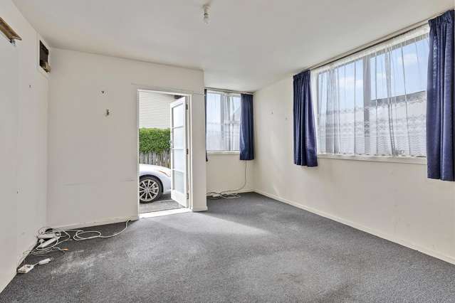 7/127 Queens Drive Lyall Bay_2