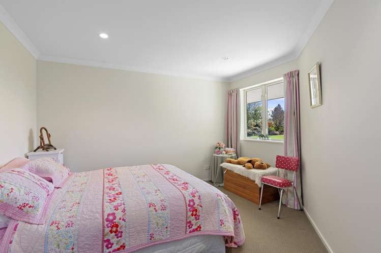 1735 Wards Road Greendale_22