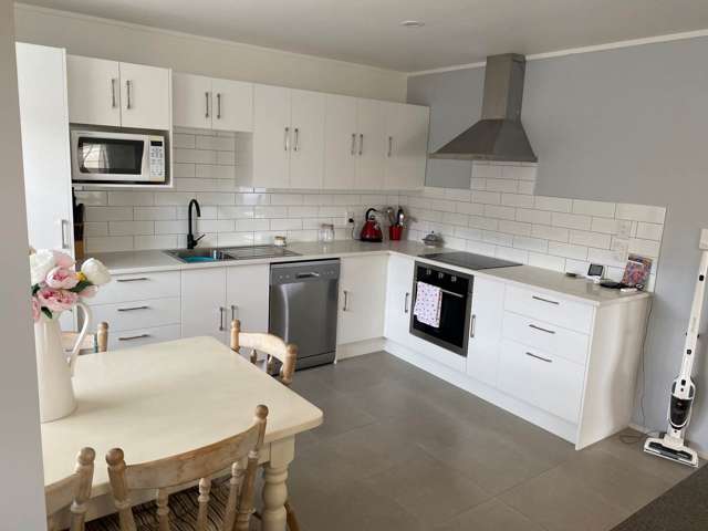 2/6a Keeney Court Papakura_2