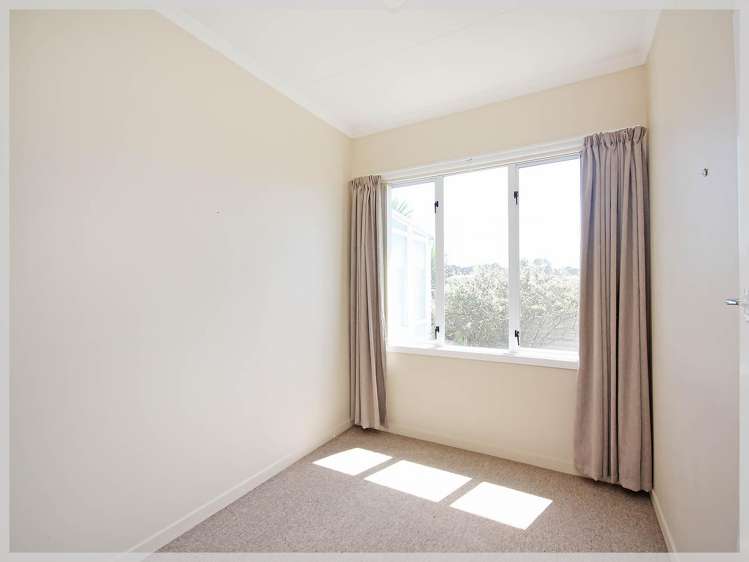 8 Hart Street Foxton Beach_12