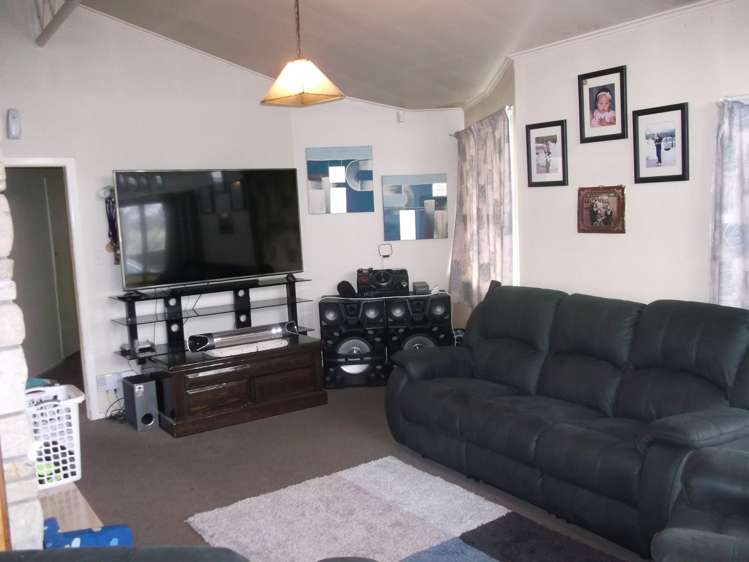 5 Lyndon Place Manurewa_6