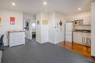 27/30 Mathesons Road_2