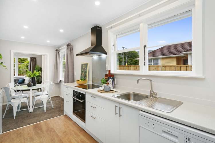 320 Stokes Valley Road Stokes Valley_10