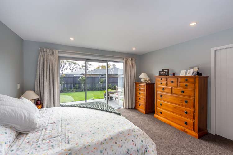 8 Doncaster Avenue Lincoln_12