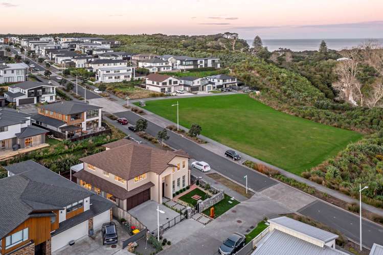 7 Luff Place Long Bay_33