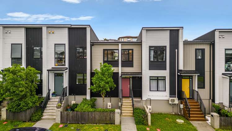 145 Bonair Crescent Silverdale_12