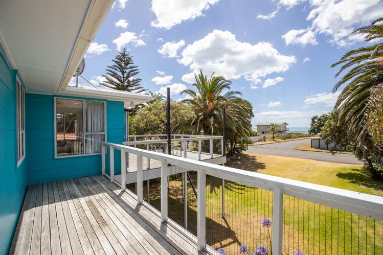 124 Blue Pacific Parade Riversdale Beach_3