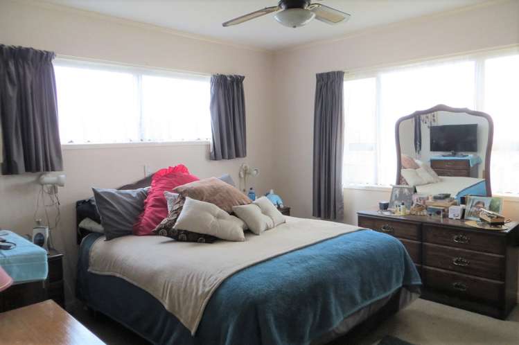 6 Mackay Crescent Waihou_12