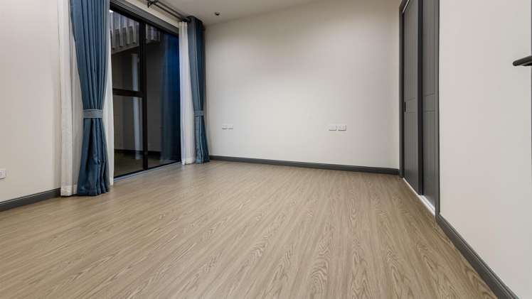 14 Greenstead Close Flat Bush_9