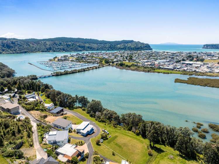 6/135 Waireka Place Whangamata_20