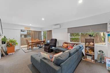 2/551a Weymouth Road_3