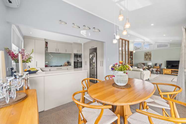 14 Luplau Crescent Cockle Bay_9