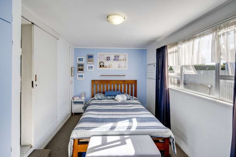 1240 Cunningham Crescent Mayfair_7