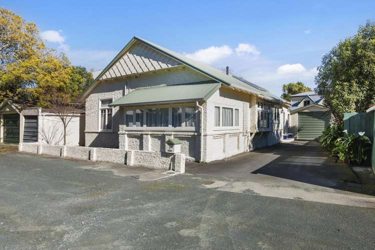 2 Oldham Lane The Wood_18