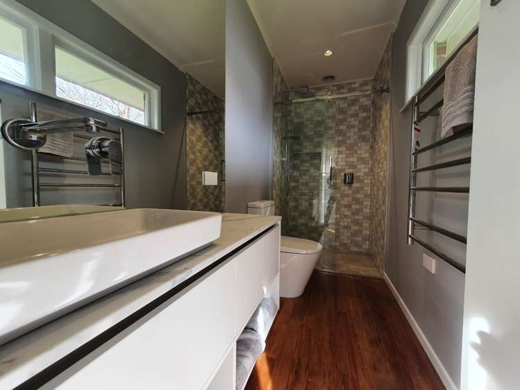 71 Church Road Mangere Bridge_15