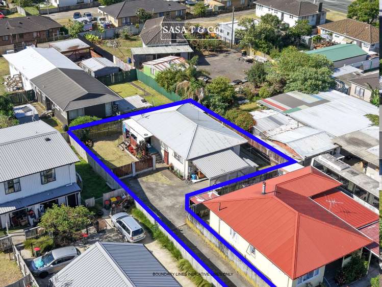 2/4 Colin Street Mangere_15