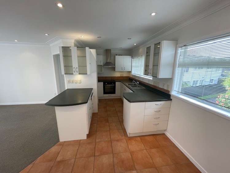 2/185 Shakespeare Road Milford_1