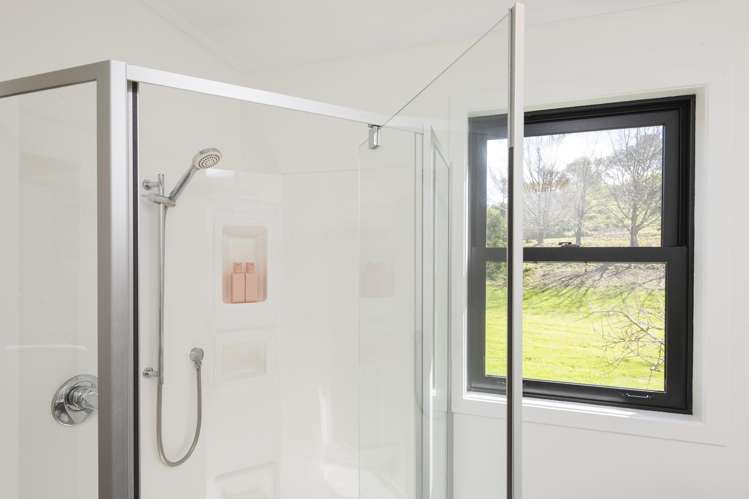 128 Lysnar Street Okitu_24