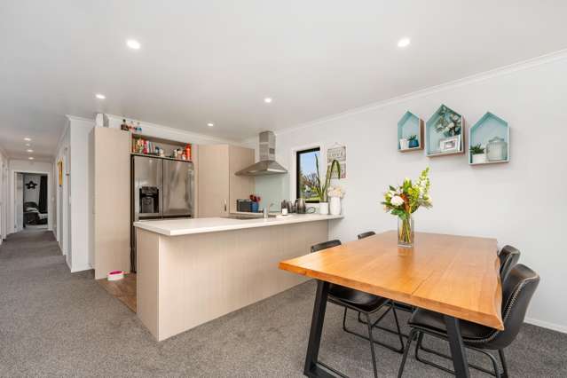 6 Poplar Grove Feilding_3