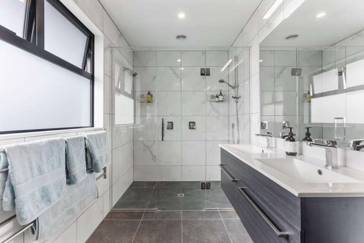 21 Warbler Lane Albert Town_17