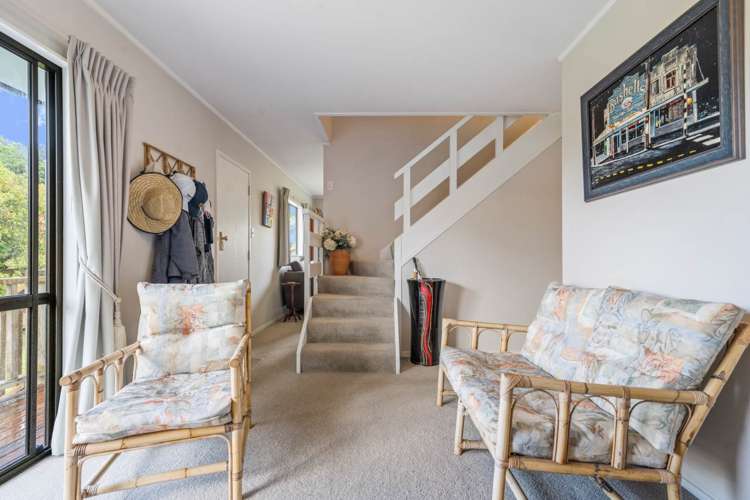 11 Ngarahana Avenue Paremoremo_8