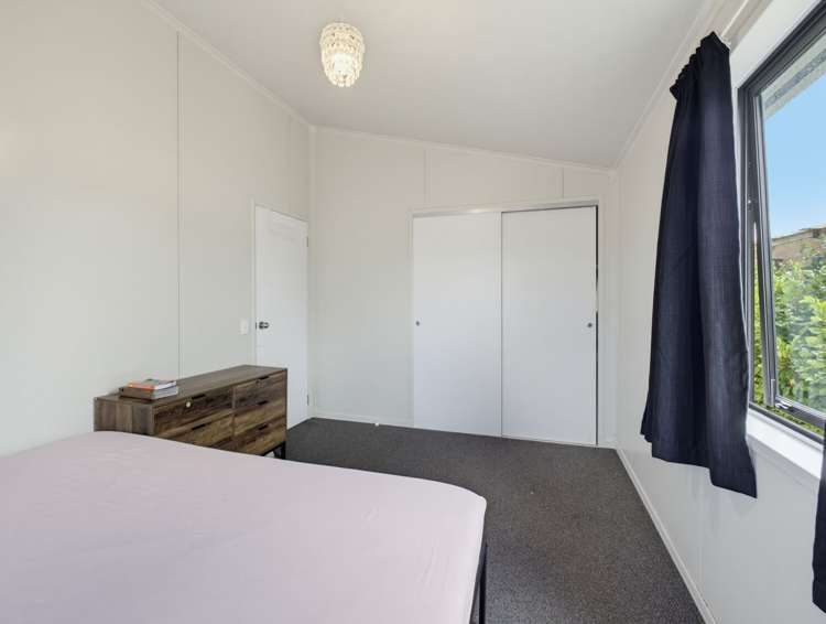 67 and 67A Rhodes Drive Kelvin Grove_33
