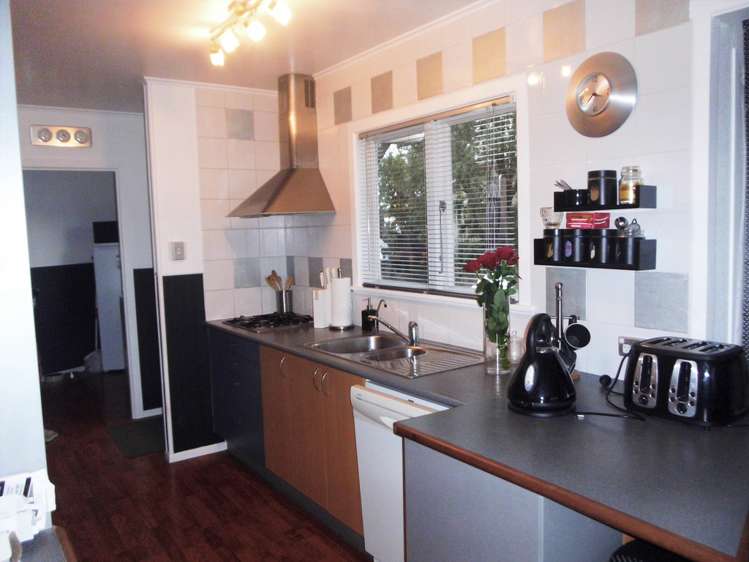 2 Taupo Street Green Bay_2