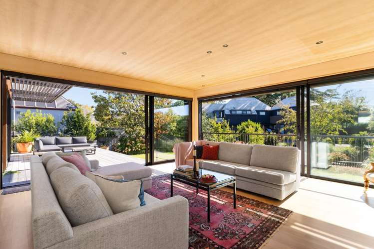 35 Poynder Avenue Merivale_10