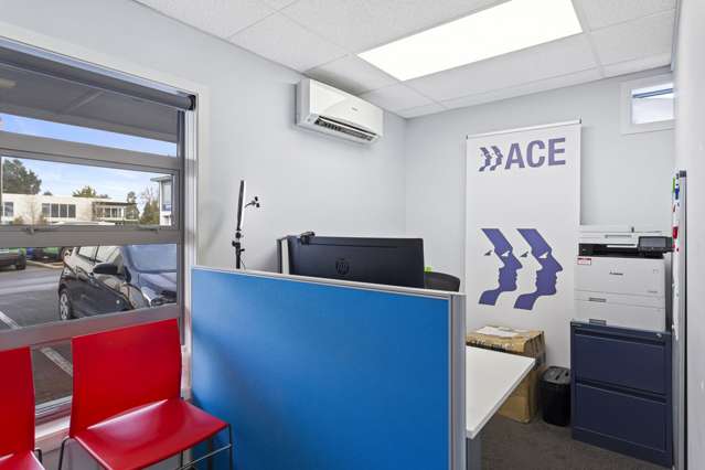 10/15 Sir Gil Simpson Drive Burnside_4