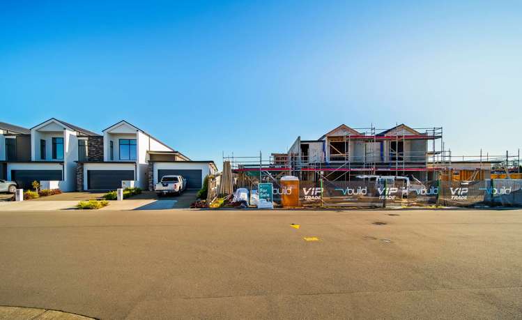 23 Streamside Terrace_4