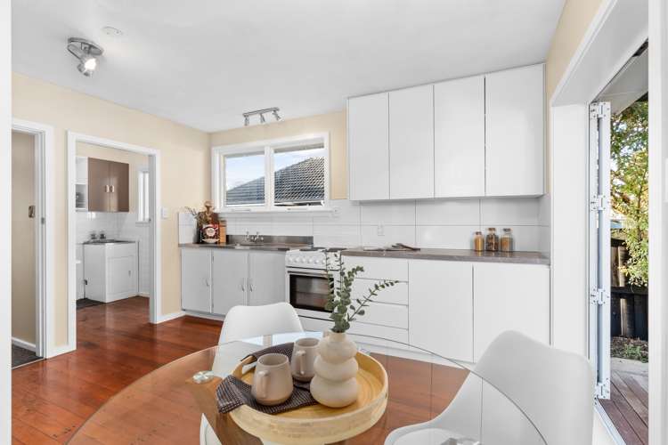 39 Carters Road Aranui_1