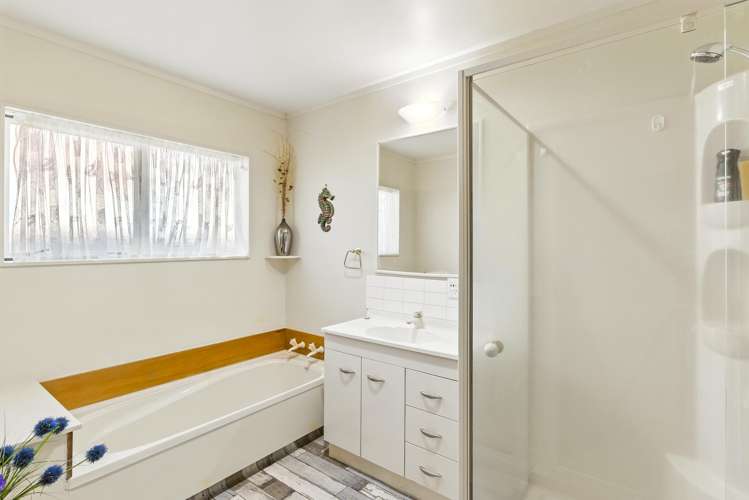 27 Villa Grove Paraparaumu_14