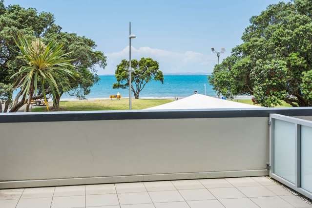 9/6 Beach Front Lane Browns Bay_3